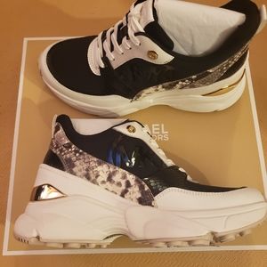 Brand New Michael Kors Mickey Trainers7